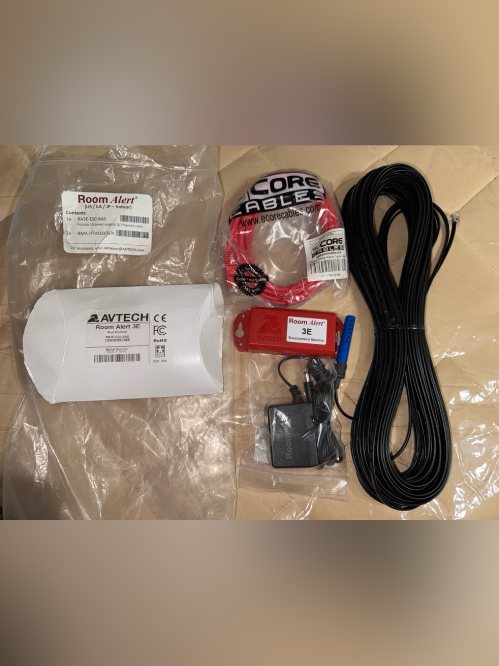 Avtech Room Alert 3E Environment Monitor RA3E w/ AC Power Adapter and 25' Sensor